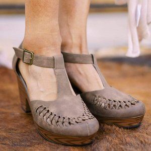 Three Bird Nest Heidi Clogs